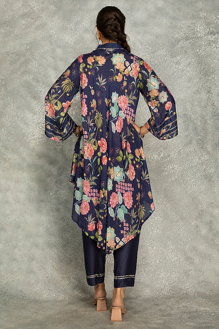 Blue Cotton Silk Digital Printed Kurta Set by Tanu Malhotra at Pernia's Pop Up Shop