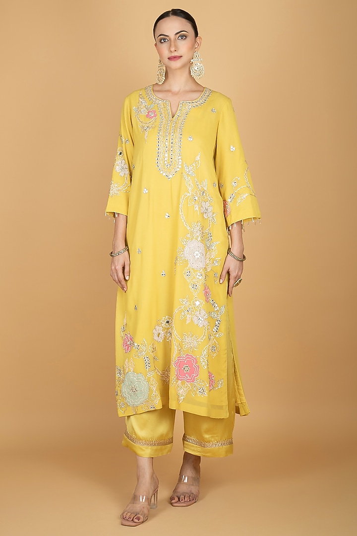 Lime Yellow Georgette Embroidered Kurta Set by Tanu Malhotra at Pernia's Pop Up Shop