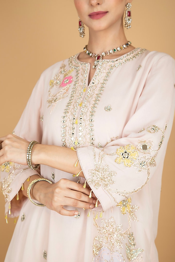 Ivory Georgette Embroidered Kurta Set by Tanu Malhotra at Pernia's Pop Up Shop