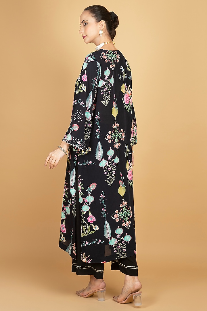 Black Crepe Floral Printed & Sequins Work Kurta Set by Tanu Malhotra at Pernia's Pop Up Shop
