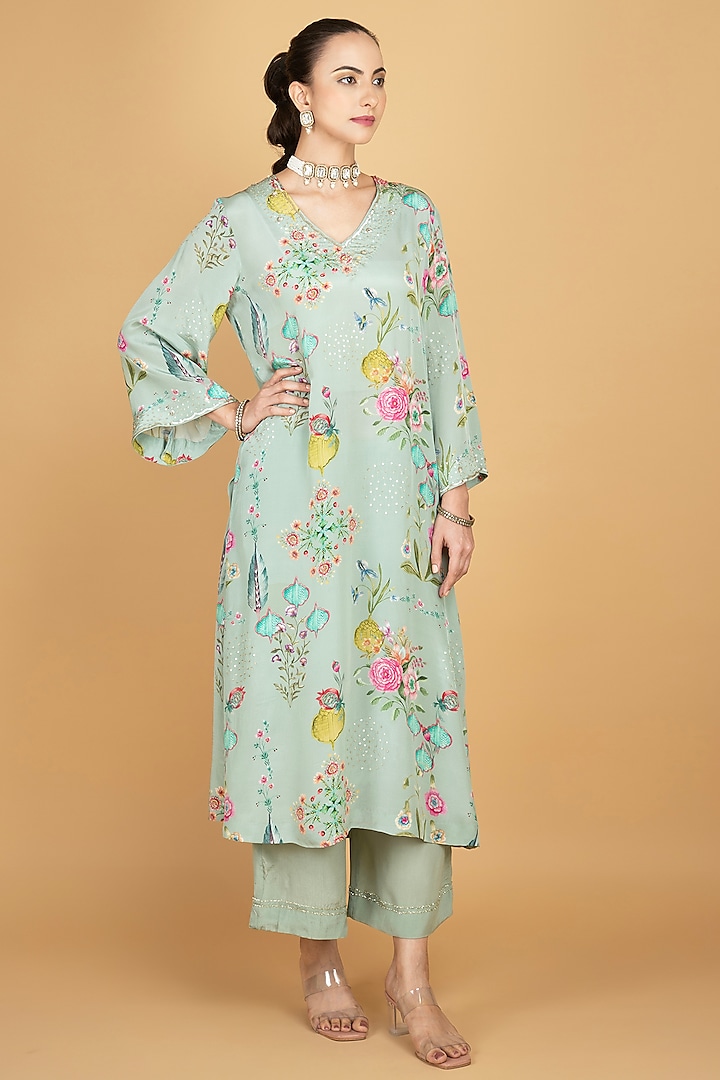 Green Crepe Floral Printed & Sequins Work Kurta Set by Tanu Malhotra at Pernia's Pop Up Shop