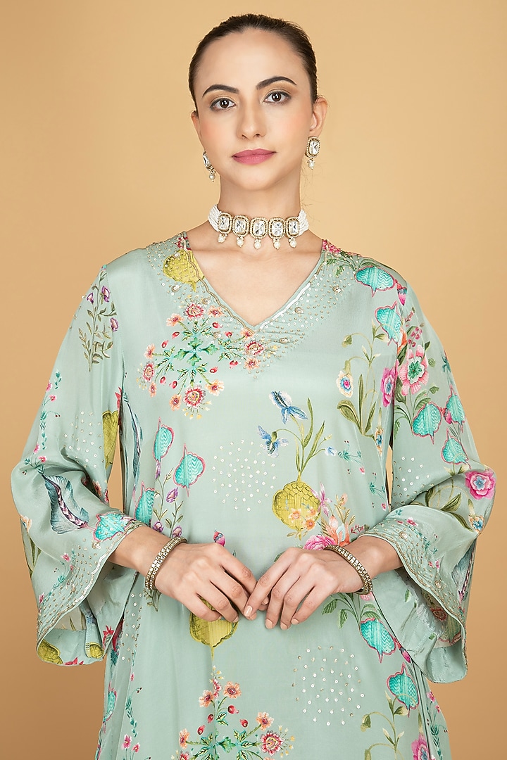 Green Crepe Floral Printed & Sequins Work Kurta Set by Tanu Malhotra at Pernia's Pop Up Shop