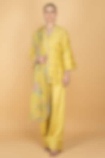 Lime Yellow Cotton Silk Mirror Boota Embroidered Short Kurta Set by Tanu Malhotra at Pernia's Pop Up Shop