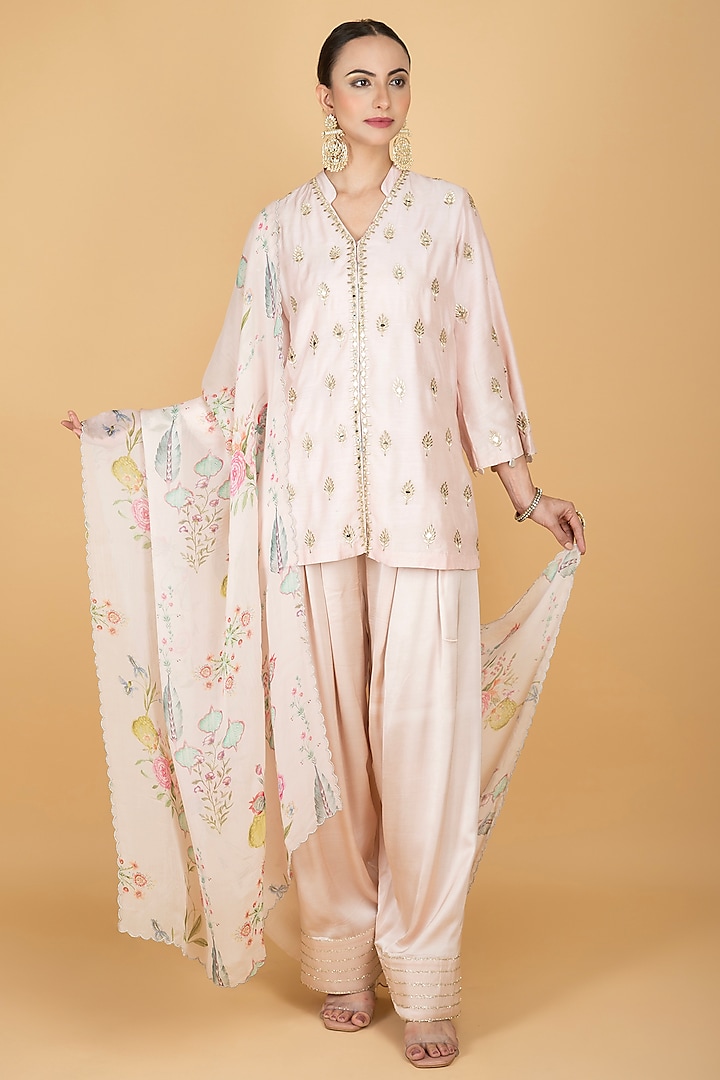 Nude Pink Cotton Silk Mirror Boota Embroidered Short Kurta Set by Tanu Malhotra at Pernia's Pop Up Shop