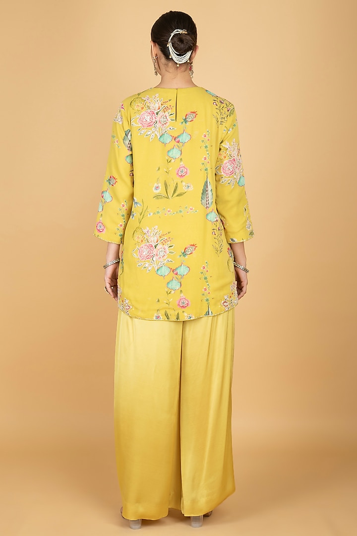 Lime Yellow Modal Silk Floral Printed & Embroidered Pant Set by Tanu Malhotra at Pernia's Pop Up Shop