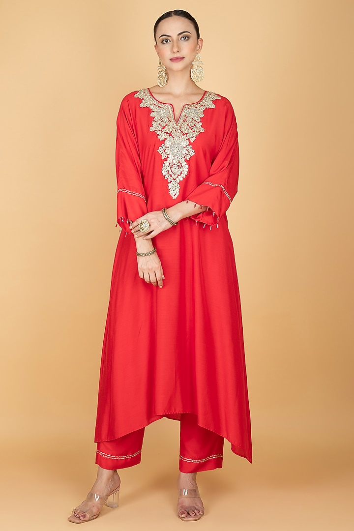 Red Cotton Silk Hand Embroidered High-Low Kaftan Set by Tanu Malhotra at Pernia's Pop Up Shop