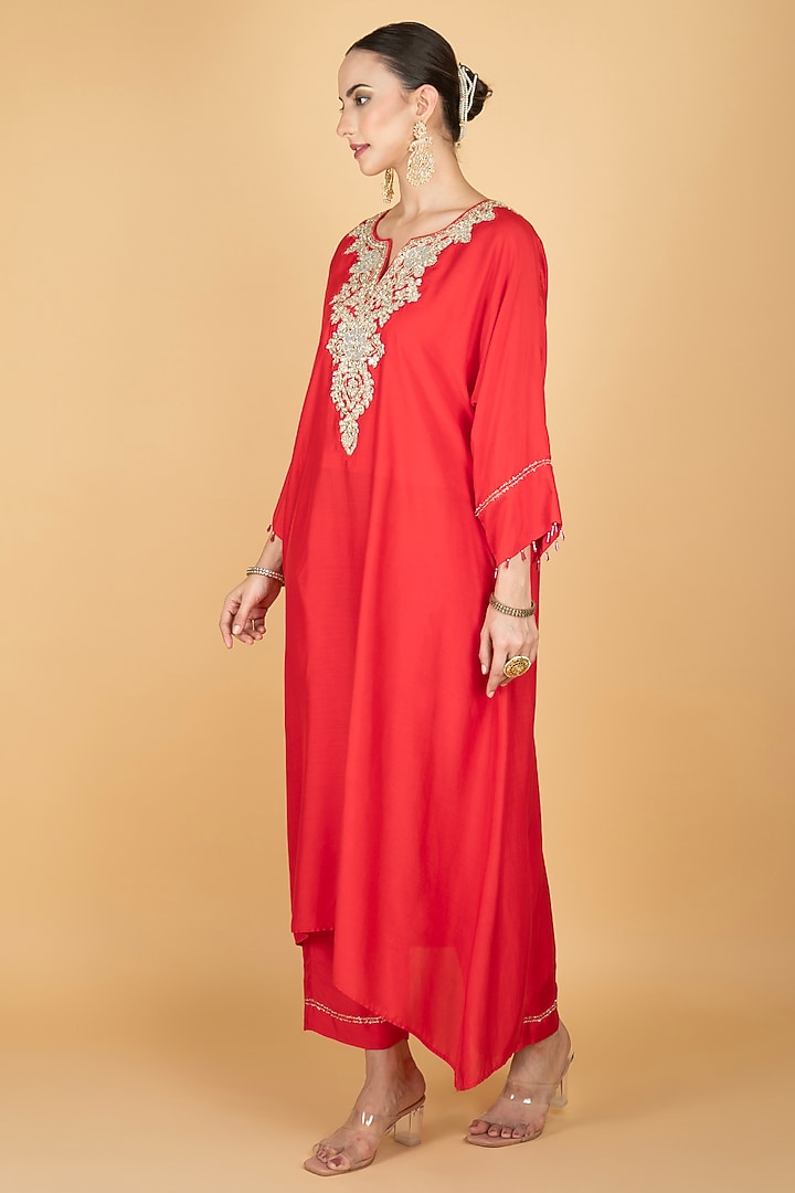 Red Cotton Silk Hand Embroidered High-Low Kaftan Set by Tanu Malhotra at Pernia's Pop Up Shop