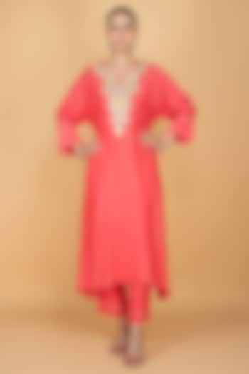 Coral Cotton Silk Hand Embroidered High-Low Kaftan Set by Tanu Malhotra at Pernia's Pop Up Shop