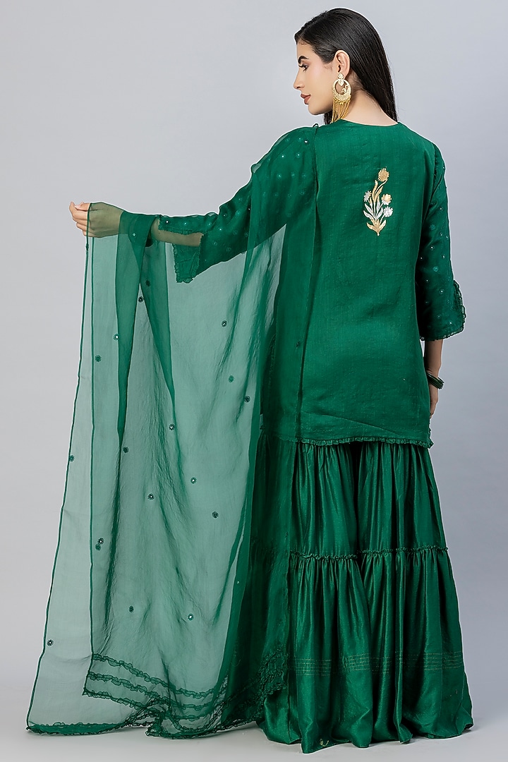 Emerald Green Chanderi Silk Gharara Set by Tanu Malhotra at Pernia's Pop Up Shop