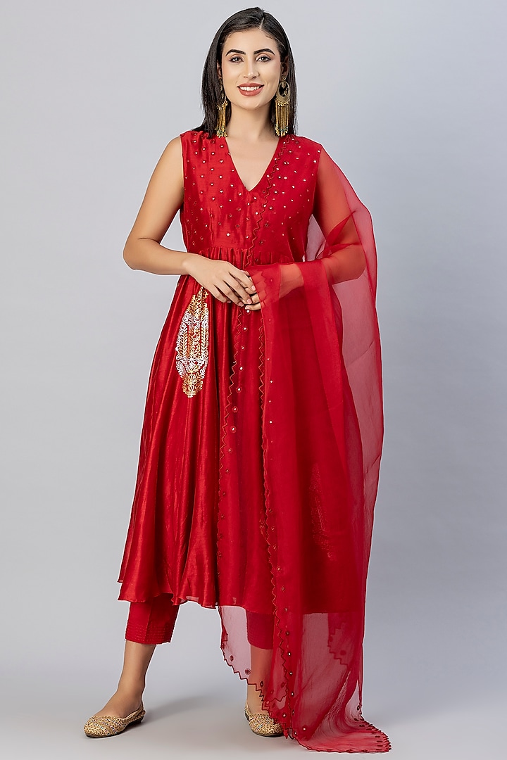 Red Chanderi Silk Foil Printed Anarkali Set by Tanu Malhotra