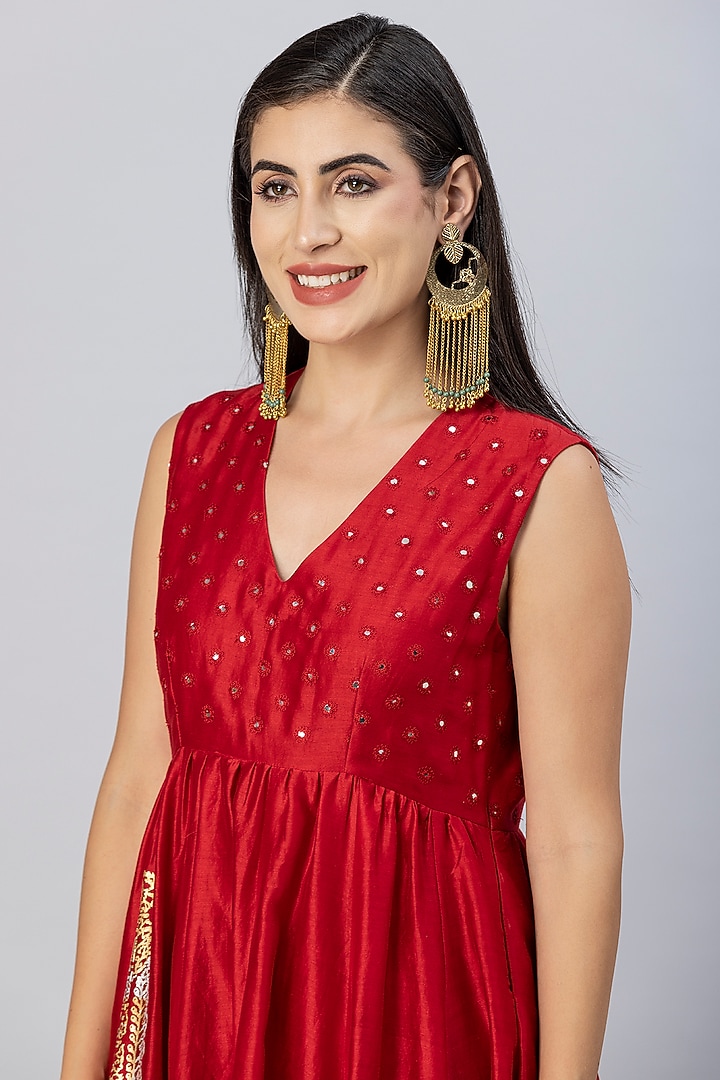 Red Chanderi Silk Foil Printed Party Wear Anarkali Set by Tanu Malhotra at Pernia's Pop Up Shop