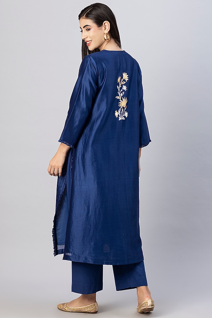 Blue Chanderi Silk Foil Printed Kurta Set by Tanu Malhotra at Pernia's Pop Up Shop