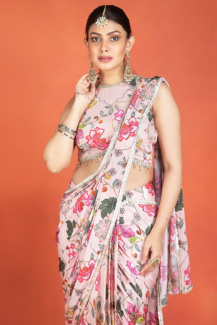 Pink Crepe Floral Printed Draped Party Wear Saree Set by Tanu Malhotra at Pernia's Pop Up Shop