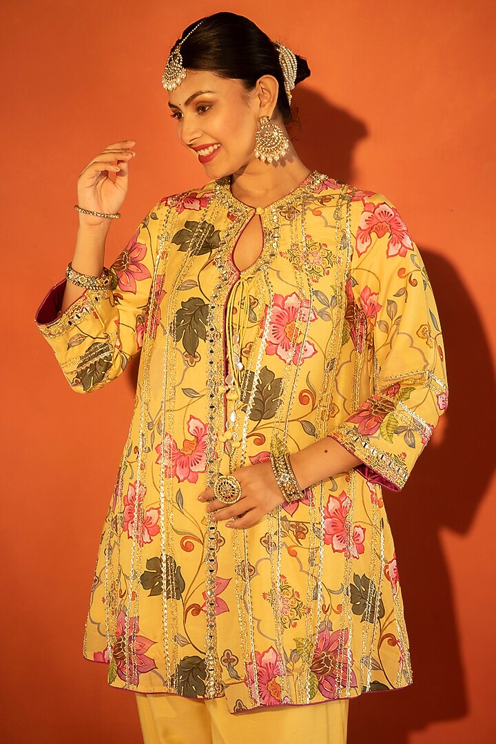 Yellow Cotton Silk Floral Printed Angrakha Set by Tanu Malhotra at Pernia's Pop Up Shop