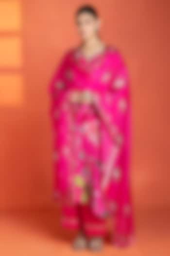 Fuschia Modal Satin Floral Printed Kurta Set by Tanu Malhotra at Pernia's Pop Up Shop