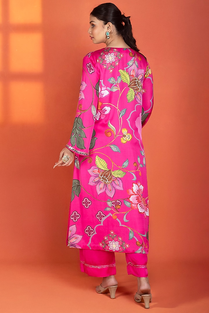 Fuschia Modal Satin Floral Printed Kurta Set by Tanu Malhotra at Pernia's Pop Up Shop