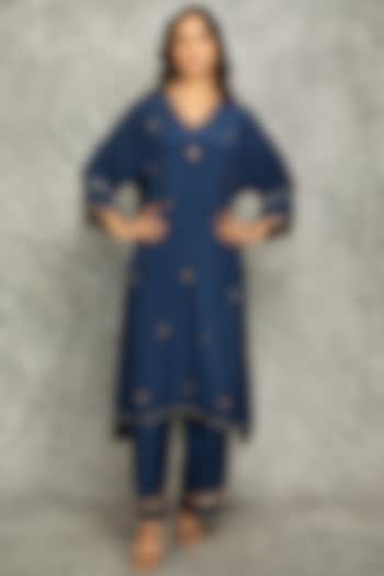 Blue Crepe Mirror Work High-Low Kaftan Set by Tanu Malhotra at Pernia's Pop Up Shop