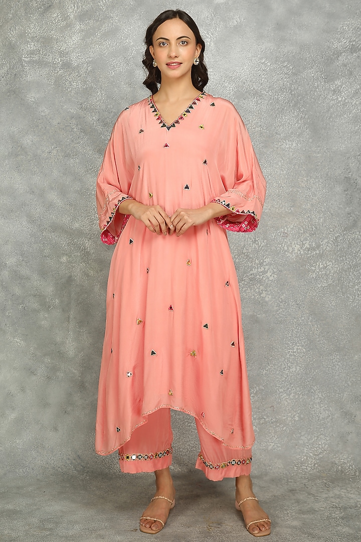Peach Crepe Mirror Work High-Low Kaftan Set by Tanu Malhotra at Pernia's Pop Up Shop