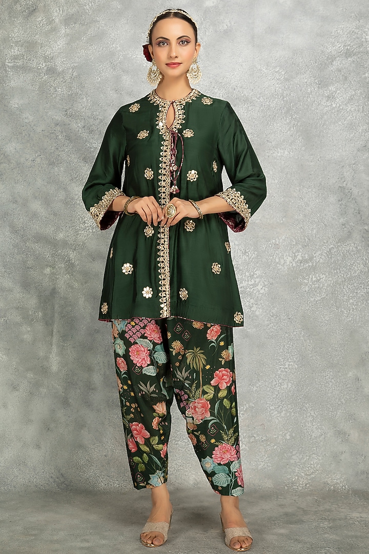 Green Soft Cotton Silk Mirror Embroidered Angrakha Kurta Set by Tanu Malhotra at Pernia's Pop Up Shop