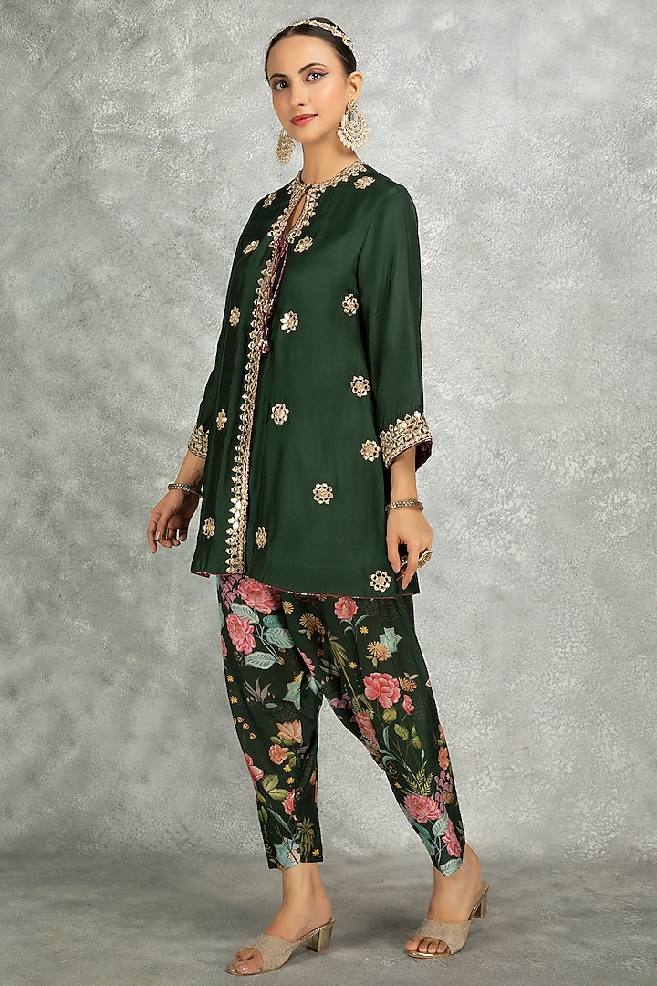 Green Soft Cotton Silk Mirror Embroidered Angrakha Kurta Set by Tanu Malhotra at Pernia's Pop Up Shop