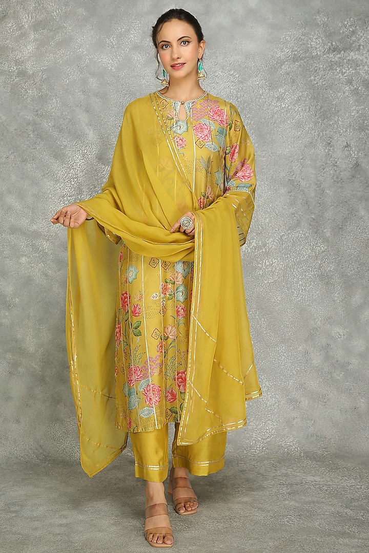 Mustard Green Cotton Silk Floral Digital Printed & Gota Work Kurta Set by Tanu Malhotra at Pernia's Pop Up Shop