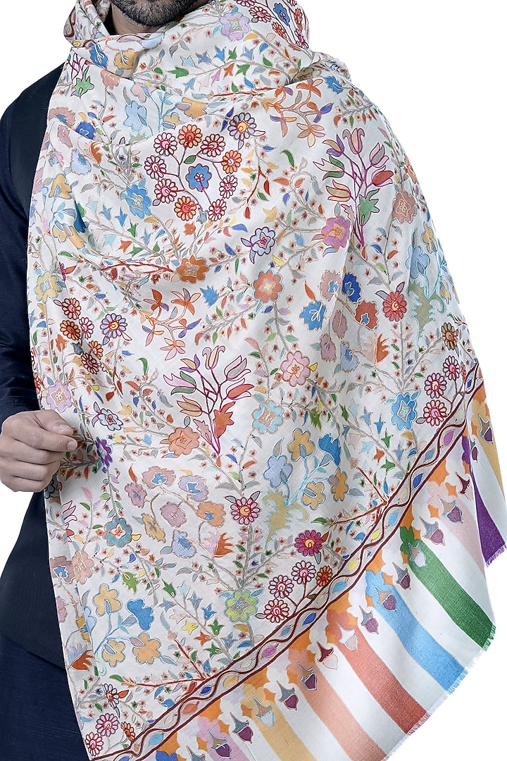 White Kalamkari Embroidered Shawl by Taroob Men at Pernia's Pop Up Shop
