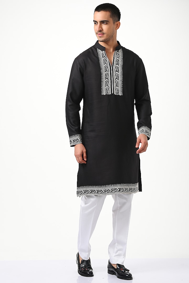 Black Pure Silk Embroidered Kurta Set by Taroob Men at Pernia's Pop Up Shop