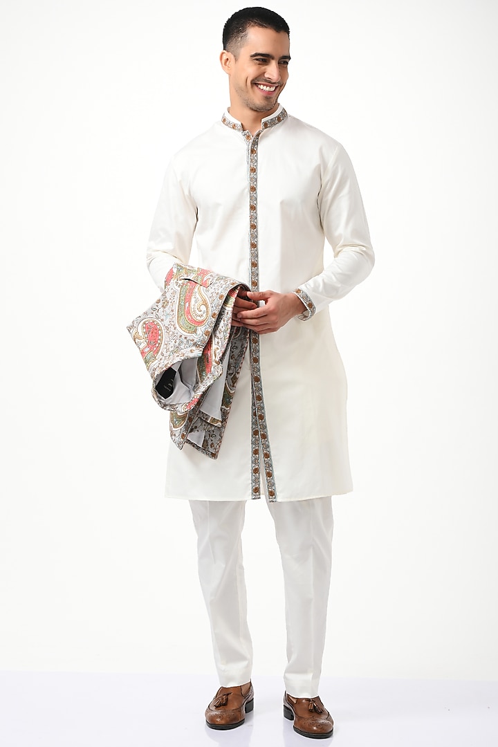 White Silk & Wool Embroidered Open Bundi Jacket Set by Taroob Men at Pernia's Pop Up Shop