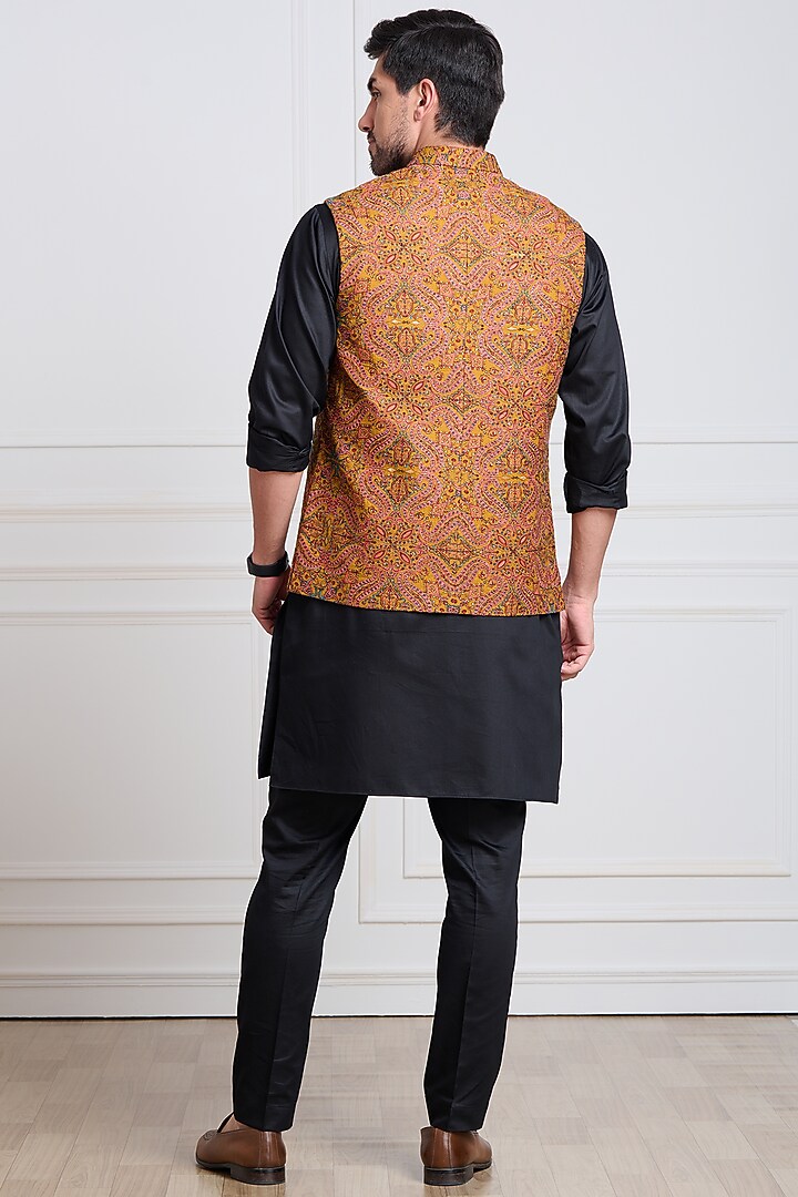 Yellow Embroidered Bundi Jacket by Taroob Men at Pernia's Pop Up Shop