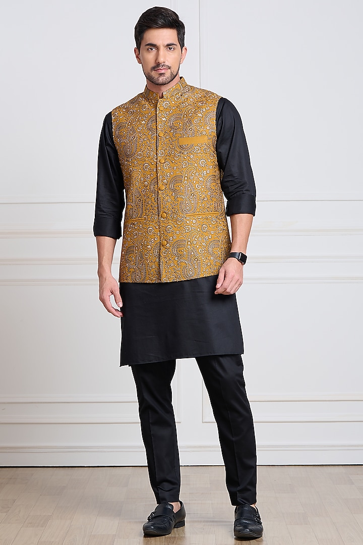 Yellow Paisley Embroidered Bundi Jacket by Taroob Men