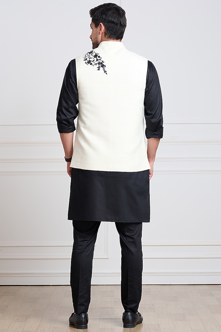 White Matka Silk Embroidered Bundi Jacket by Taroob Men at Pernia's Pop Up Shop