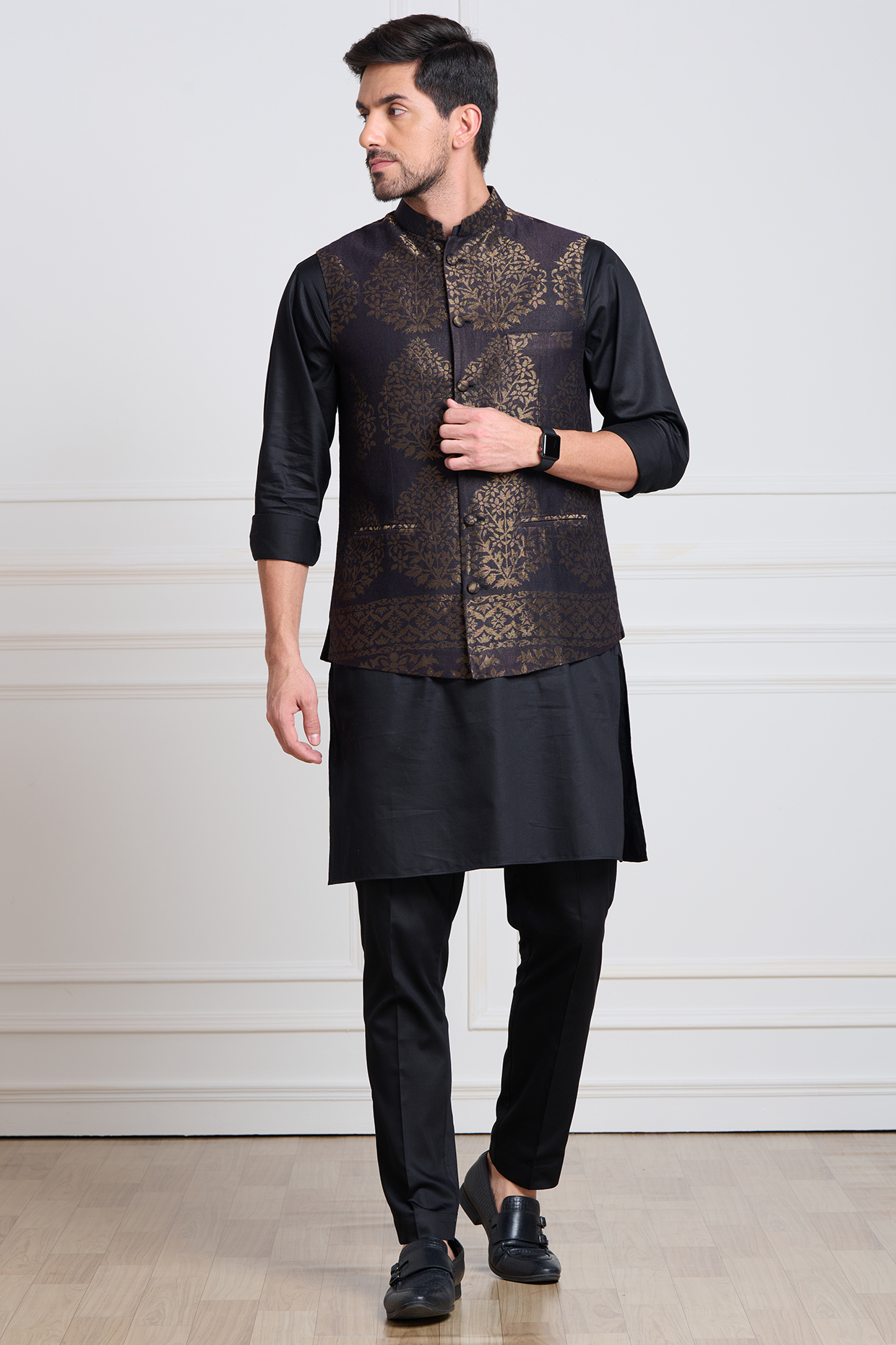 Black Zari Embroidered Bundi Jacket by Taroob Men