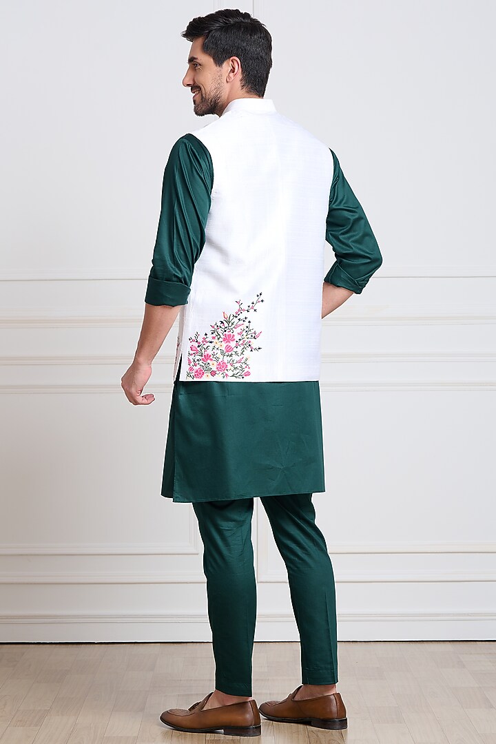 White Raw Silk Embroidered Bundi Jacket by Taroob Men at Pernia's Pop Up Shop