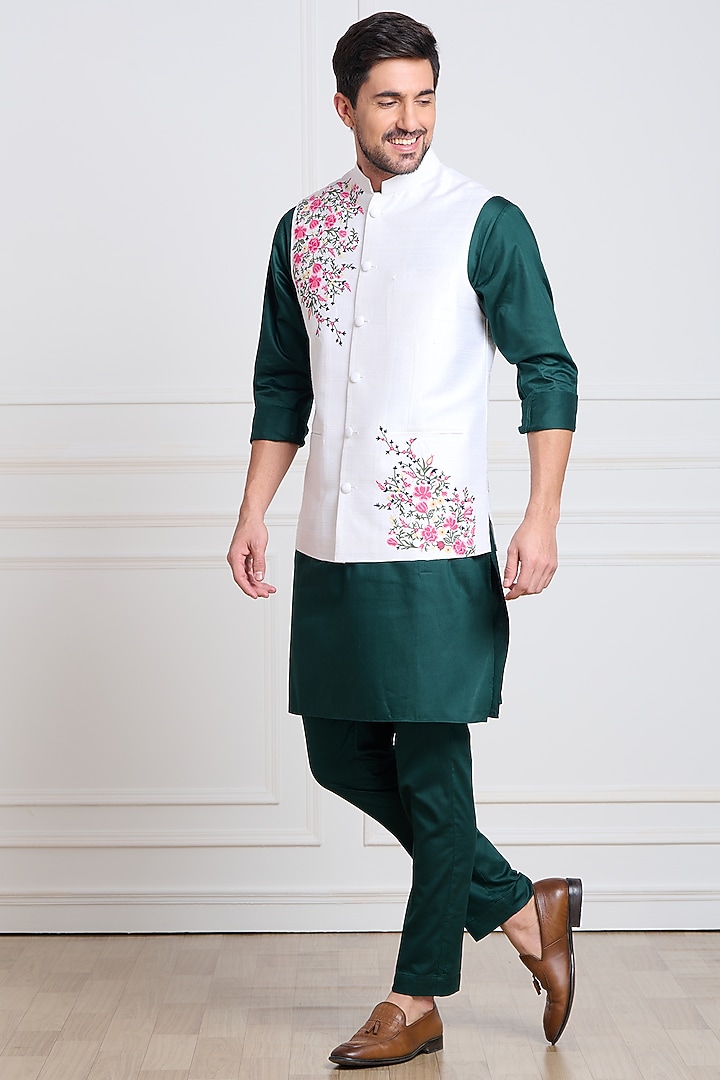 White Raw Silk Embroidered Bundi Jacket by Taroob Men at Pernia's Pop Up Shop