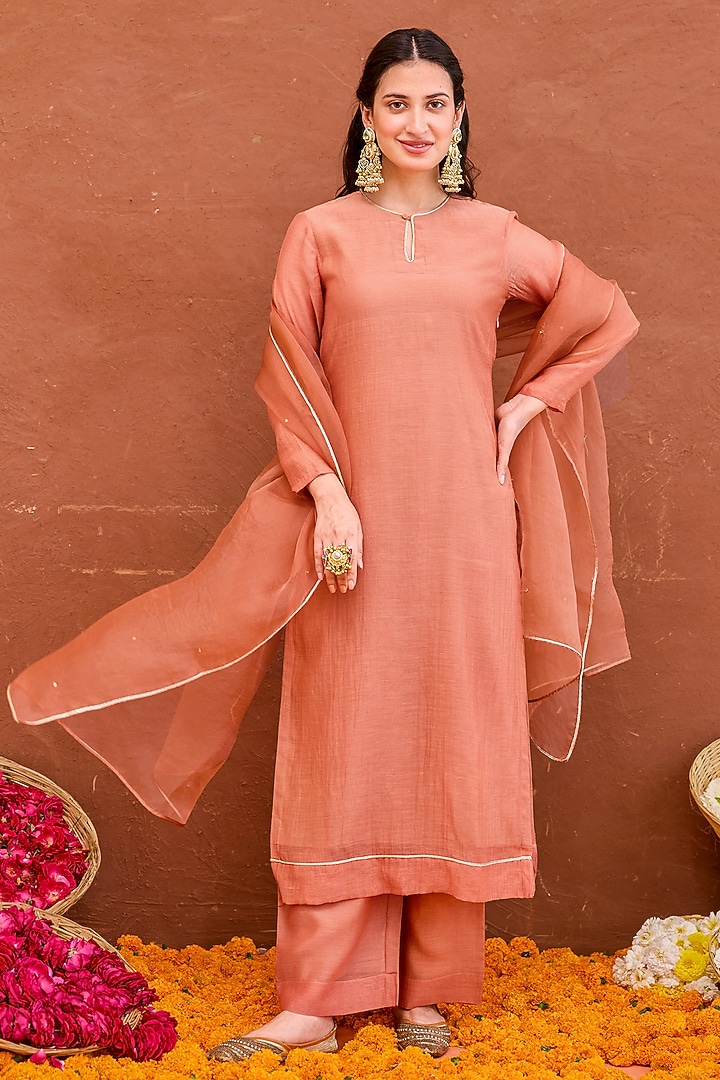 Rust Peach Chanderi Silk Hand Embroidered Kurta Set by TARO at Pernia's Pop Up Shop