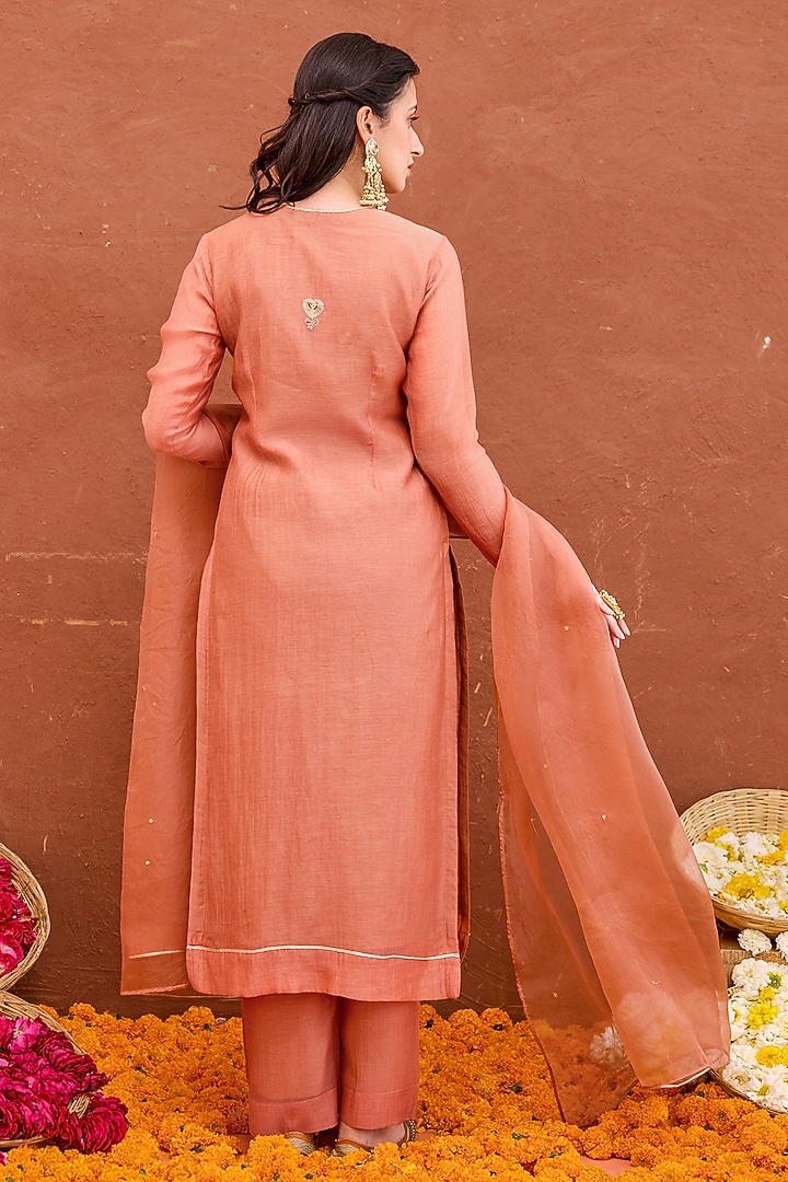 Rust Peach Chanderi Silk Hand Embroidered Kurta Set by TARO at Pernia's Pop Up Shop