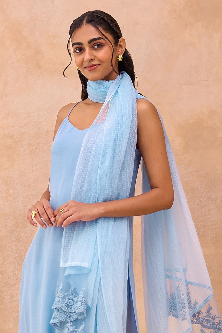 Sky Blue Cotton Silk Kurta Set by TARO at Pernia's Pop Up Shop