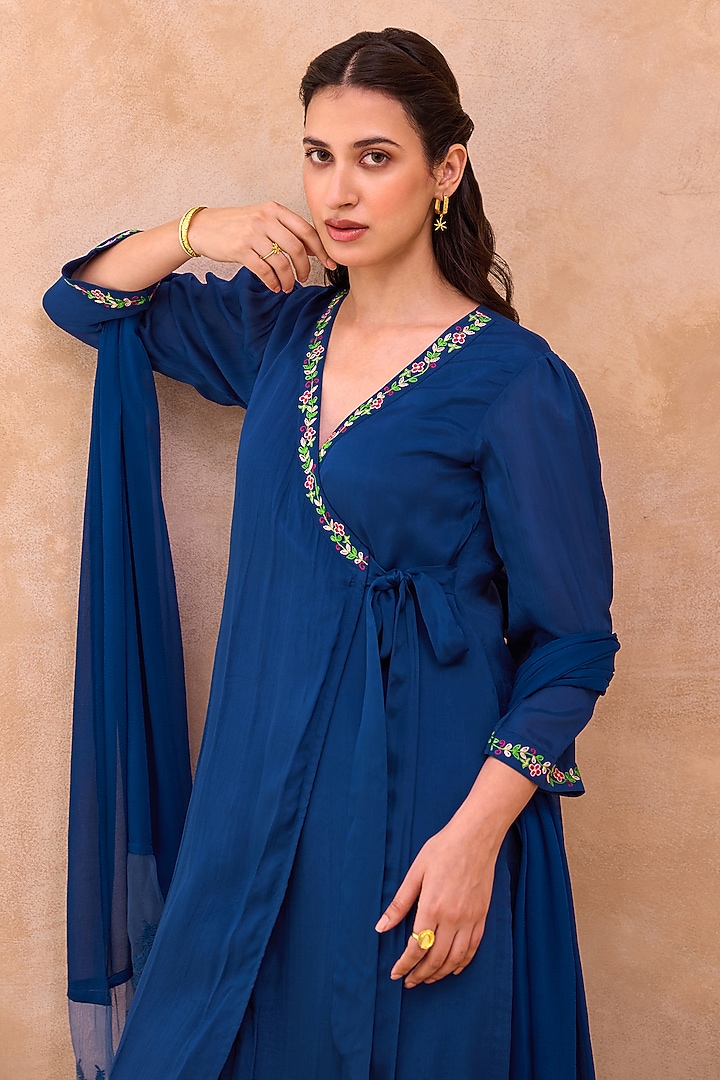 Deep Blue Crepe Silk Floral Embroidered Angrakha Kurta Set by TARO at Pernia's Pop Up Shop