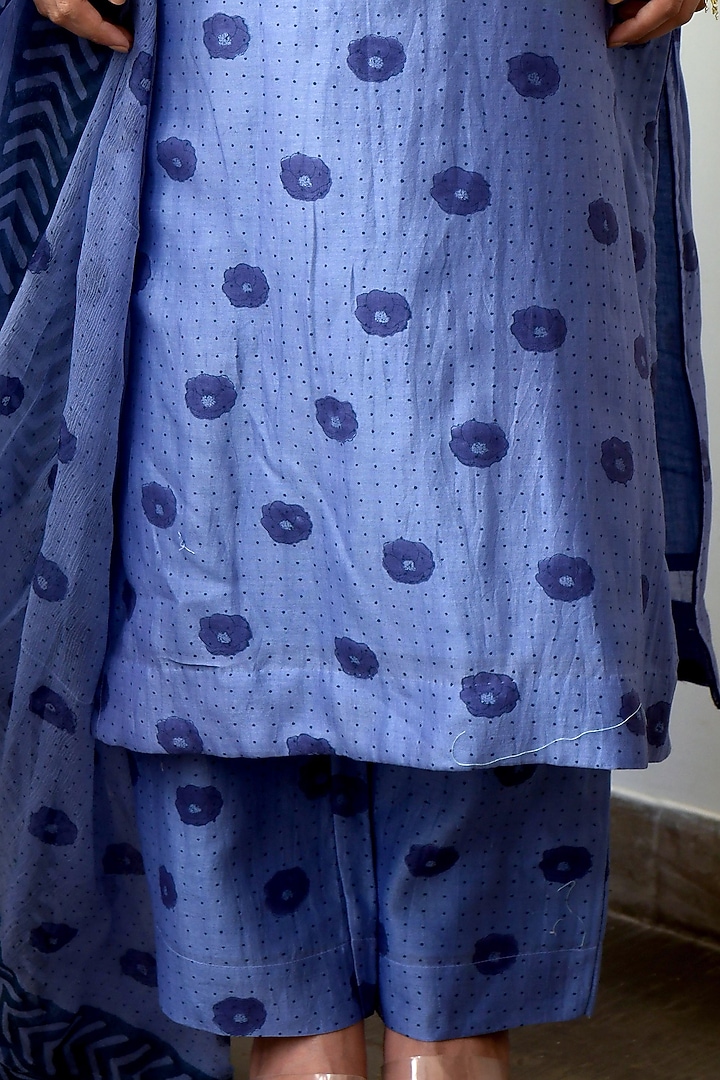 Icy Marine Hand Block Printed Kurta Set by TARO at Pernia's Pop Up Shop