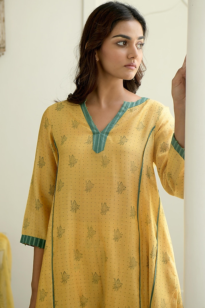 Mustard & Olive Green Hand Block Printed Paneled Kurta Set by TARO at Pernia's Pop Up Shop