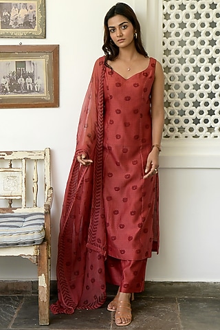 Rose Sangria Hand Block Printed Kurta Set by TARO
