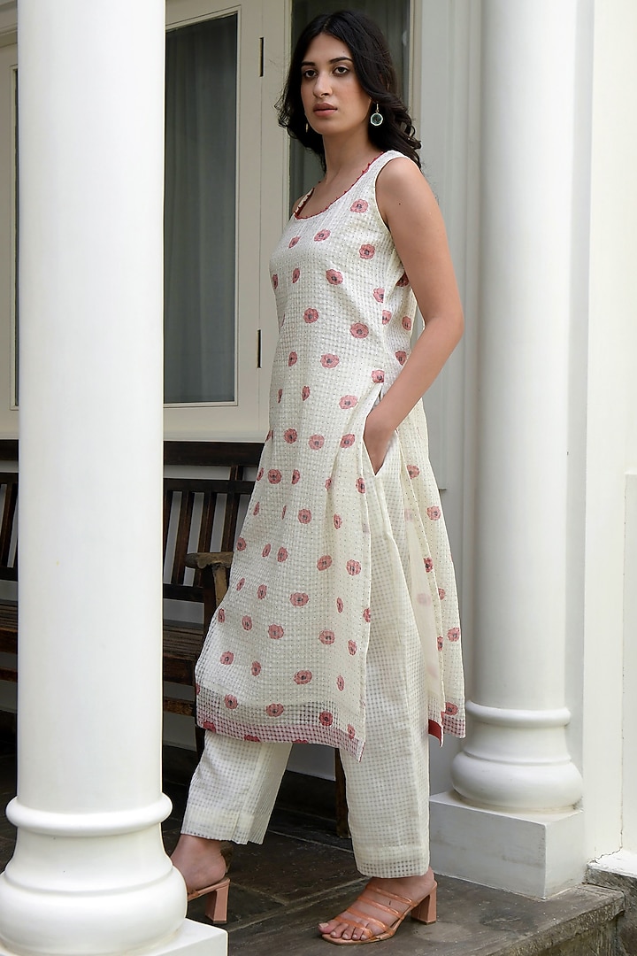White Coral Cotton Pants by TARO at Pernia's Pop Up Shop