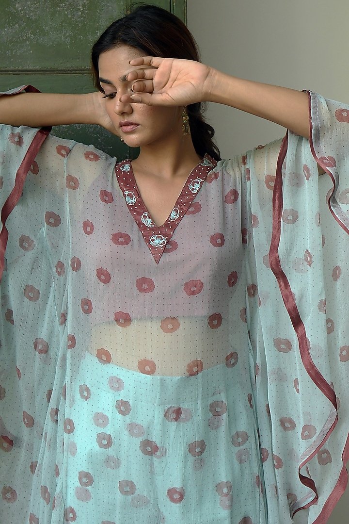 Pastel Green Floral Printed Kaftan Set by TARO at Pernia's Pop Up Shop