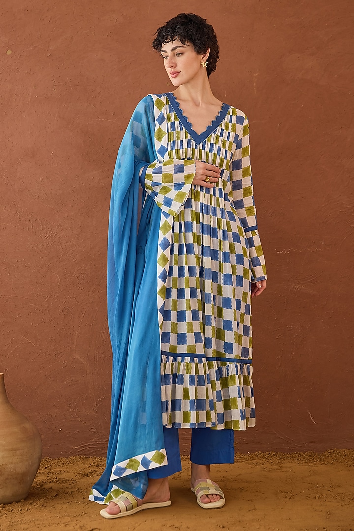 Blue Cotton Mulmul Hand Block Printed Kurta Set by TARO at Pernia's Pop Up Shop