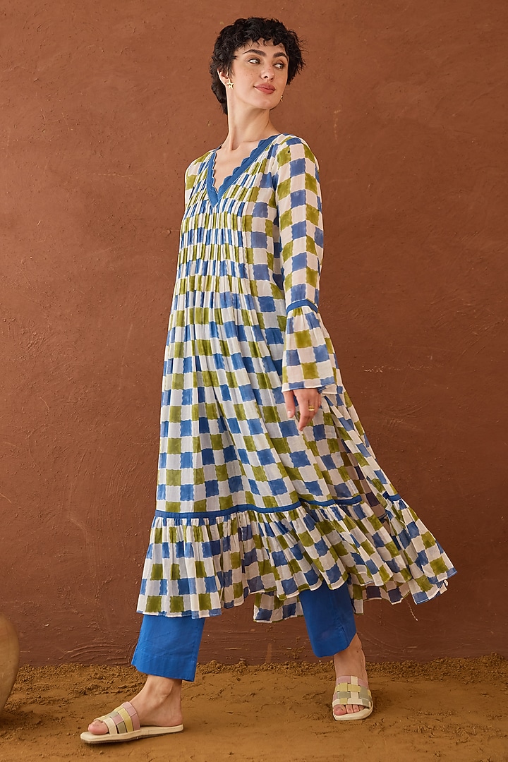 Blue Cotton Mulmul Hand Block Printed Kurta Set by TARO at Pernia's Pop Up Shop