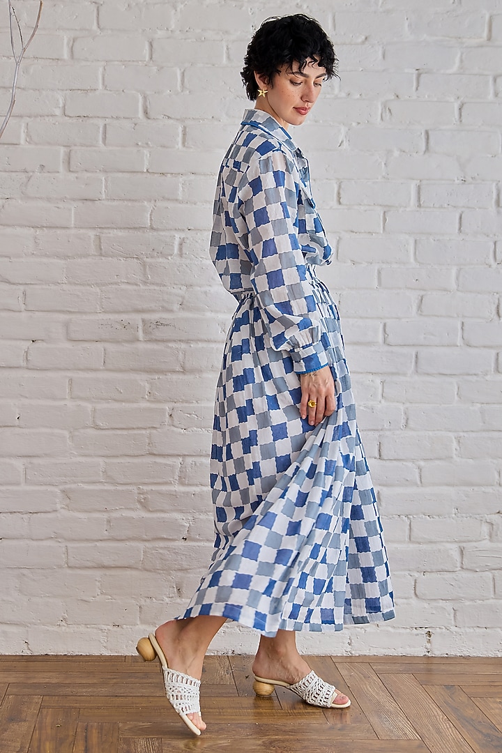 Blue Cotton Mulmul Hand Block Printed Checkered Skirt Set by TARO at Pernia's Pop Up Shop
