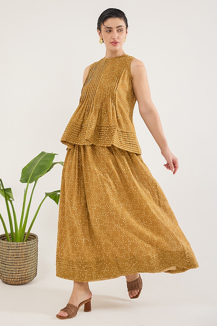 Yellow Cotton Mulmul Hand Block Printed Skirt by TARO at Pernia's Pop Up Shop