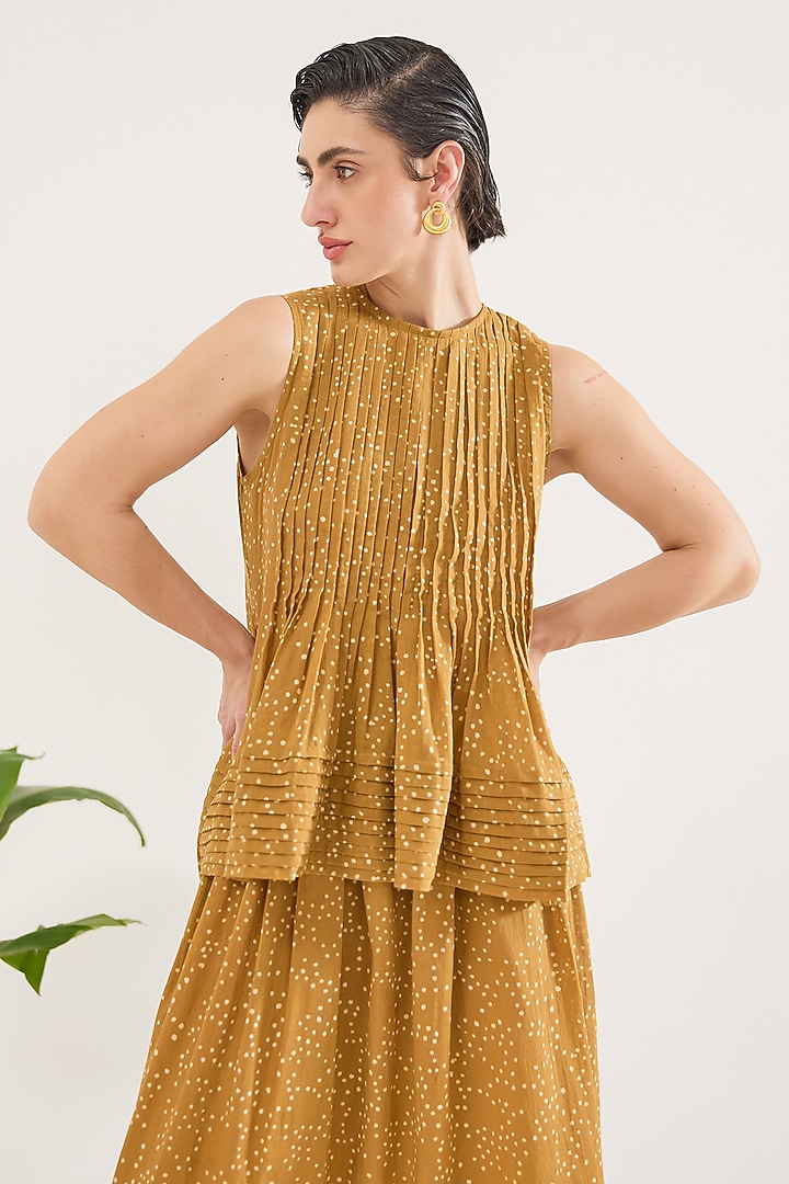 Yellow Cotton Mulmul Hand Block Printed Skirt Set by TARO at Pernia's Pop Up Shop