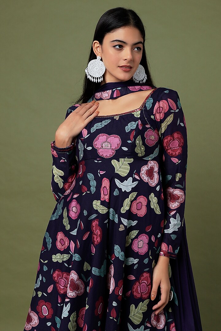 Persian Blue Hand Embroidered & Printed Kurta Set by TARO at Pernia's Pop Up Shop