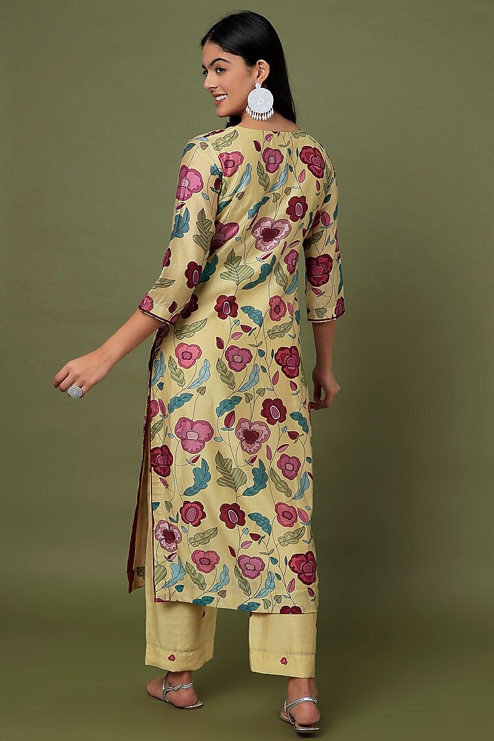 Yellow Hand Embroidered & Printed Straight Kurta Set by TARO at Pernia's Pop Up Shop